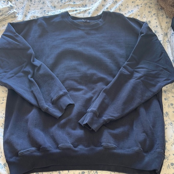 Brandy Melville Sweaters - Brandy Melville Sweatshirt